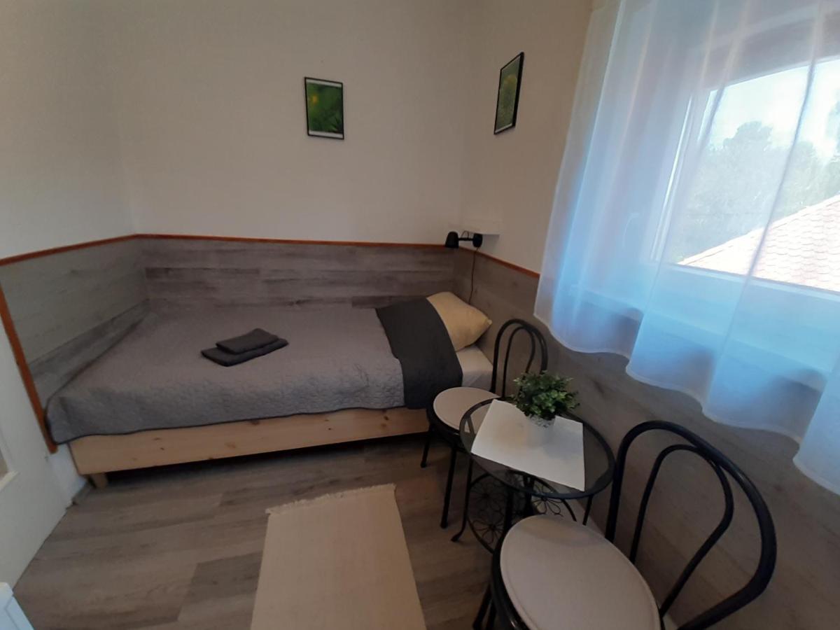 Holiday Home Balatonszarszo Eksteriør billede
